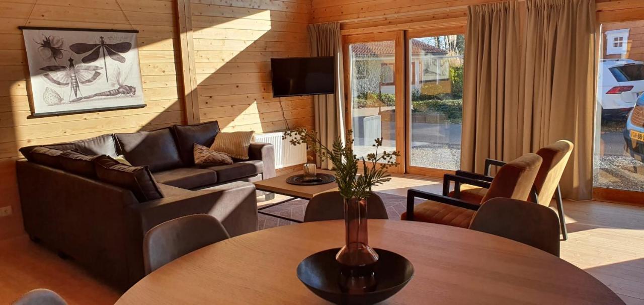 Luxe Chalets In Zeeland Aan De Kust Sint-Annaland Exterior foto